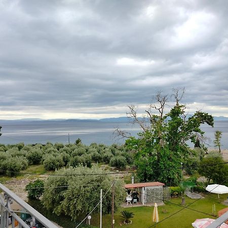 Iliahtida Apartments Rovies Bagian luar foto