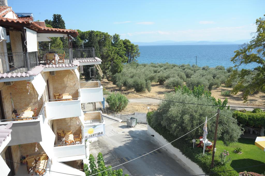 Iliahtida Apartments Rovies Bagian luar foto