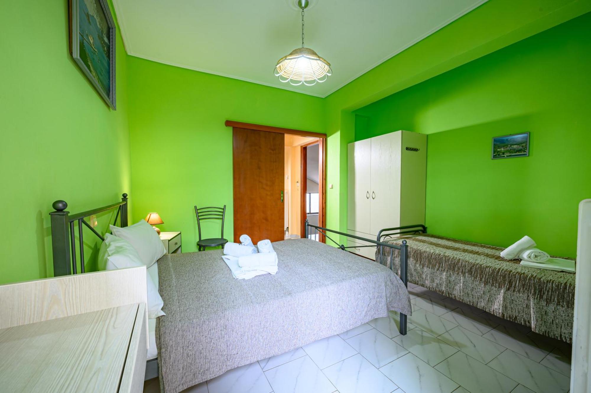 Iliahtida Apartments Rovies Bagian luar foto