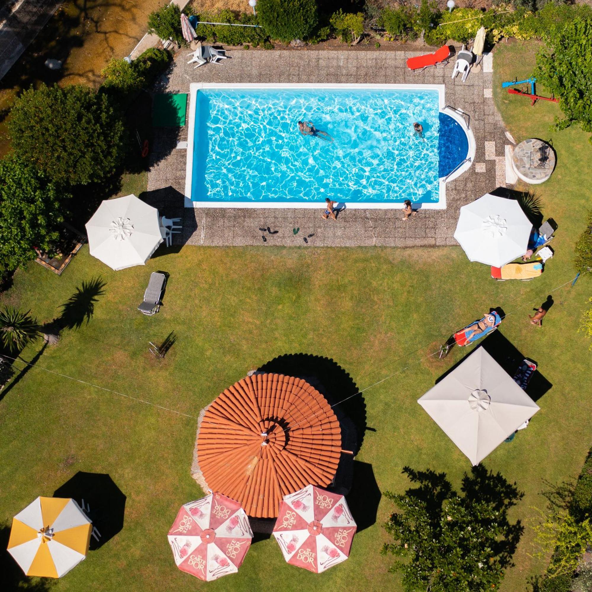 Iliahtida Apartments Rovies Bagian luar foto