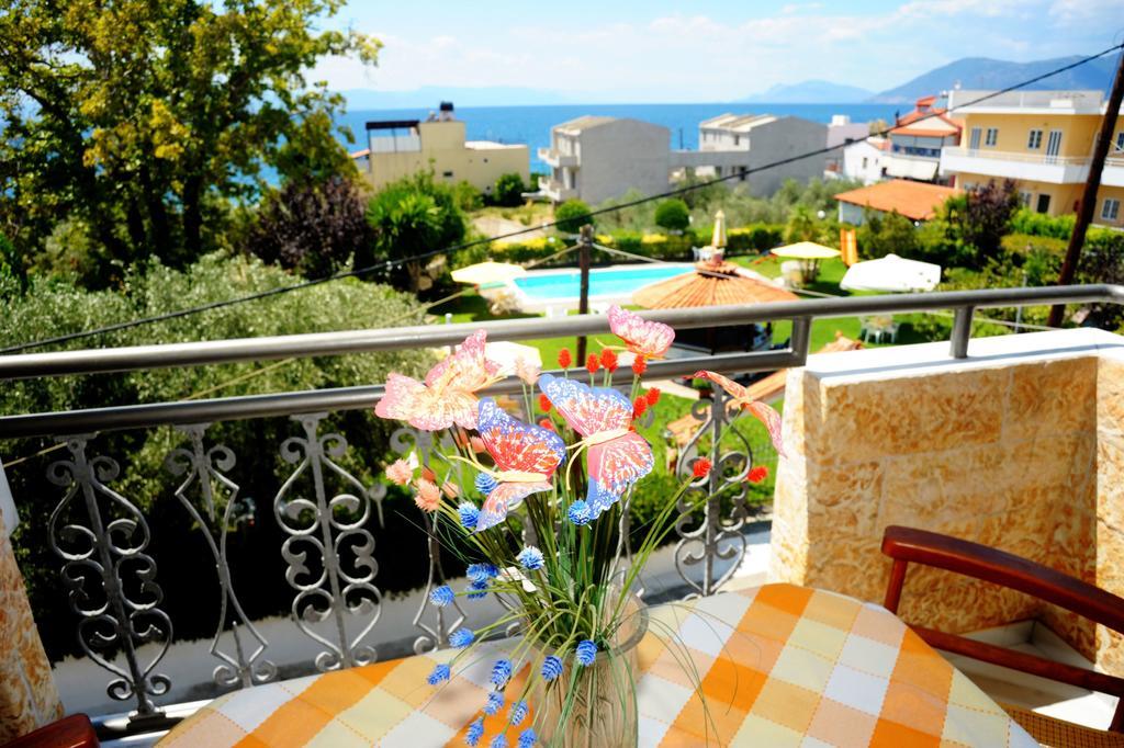 Iliahtida Apartments Rovies Bagian luar foto